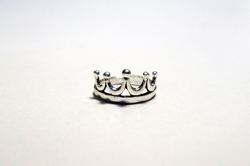 silver _ CROWN knuckle ring