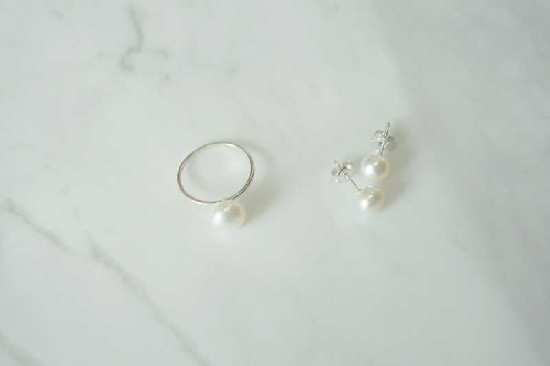 담수 진주 귀걸이  fresh-water pearl earrings