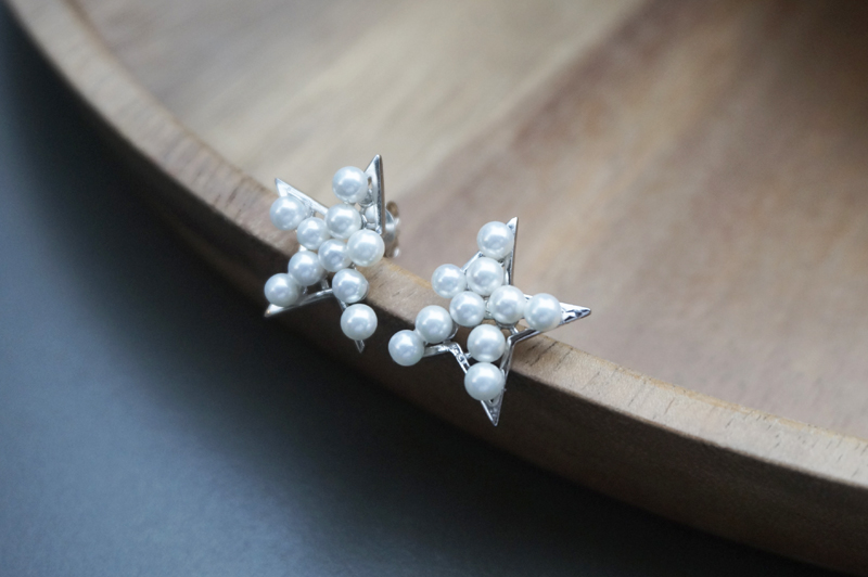sold out &gt; pearl star earring