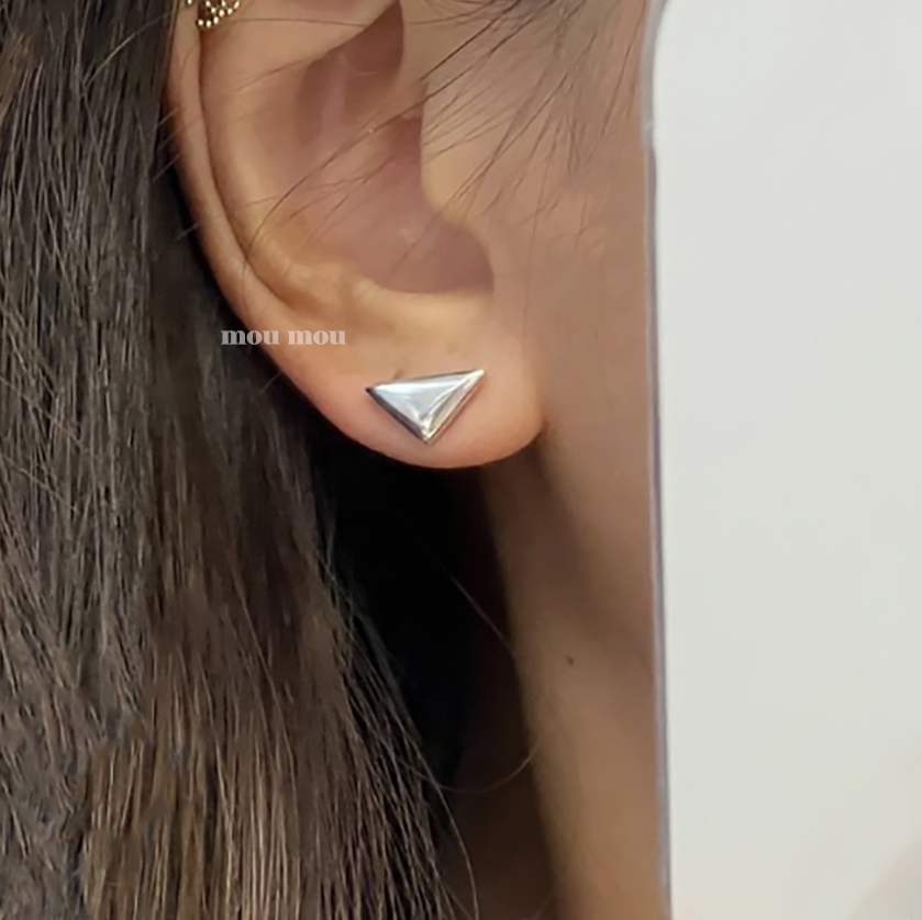 플레인 삼각형 귀걸이 plain triangle earring